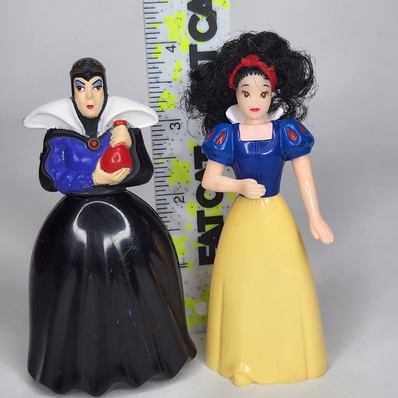 Vintage Snow White and The Evil Queen Figures Disney McDonalds - Picture 2 of 4